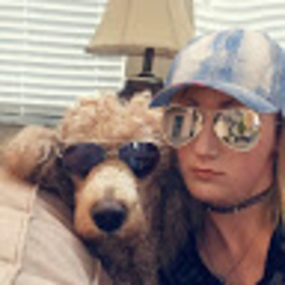 Meet your Posher, Delaney